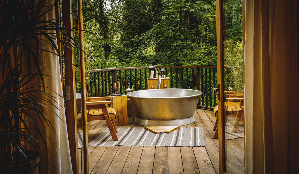 Cran Darach Treehouse Treehouse in Yorkshire Canopy & Stars