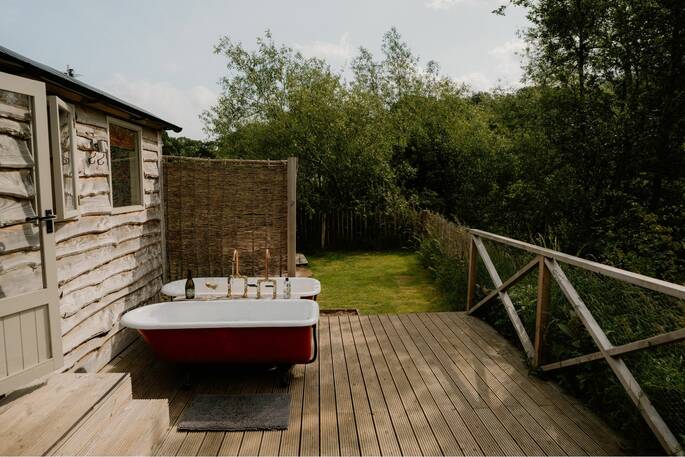 Outdoor twin baths