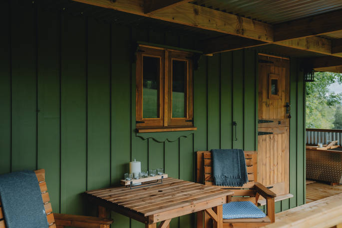 Woodman's Hut shepherds hut outside table, Whitby, North Yorkshire