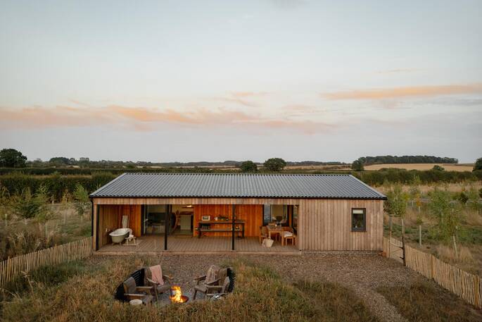 The straw shed front exterior