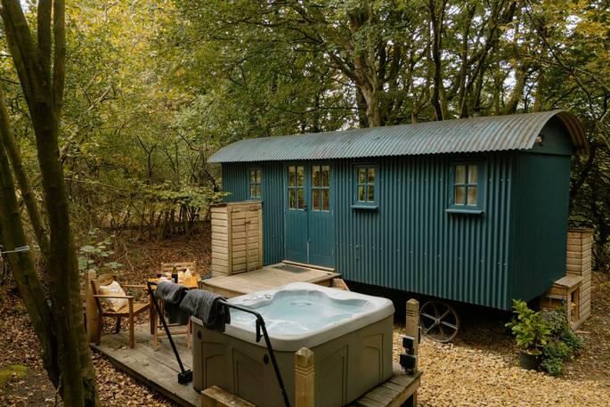 Hut and hot tub 