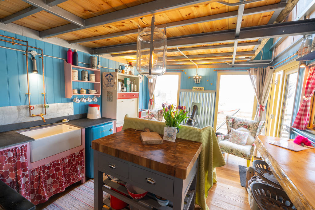 The Dairy at Denend Bothy in Aberdeenshire Canopy & Stars