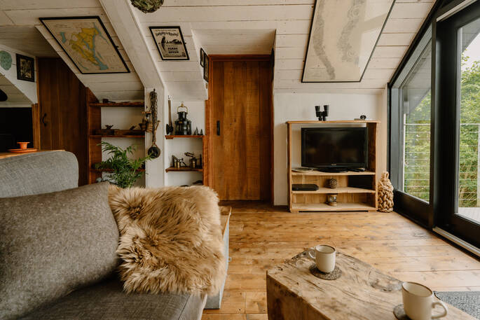 Douglas Boathouse living space