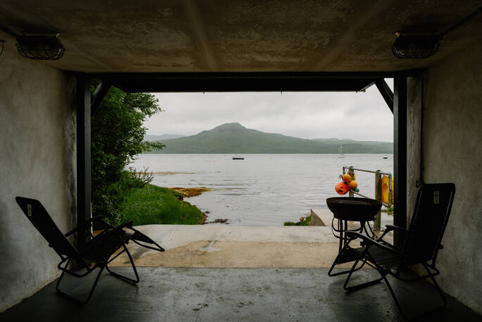 Douglas Boathouse outside sitting area & BBQ