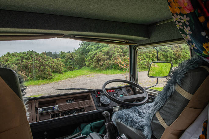 Thistle front seat 