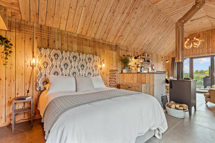 Bothan Dubh cabin bed, Perthshire, Perth & Kinross, Scotland