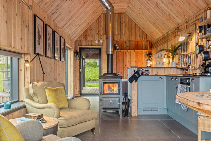 Bothan Dubh cabin wood burner, Perthshire, Perth & Kinross, Scotland