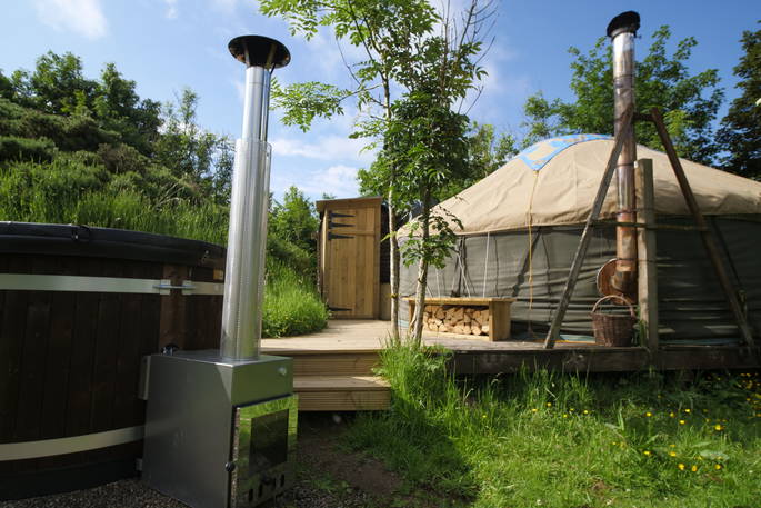 hot tub yurt back