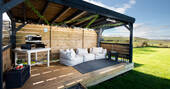 Outdoor chill area (1)