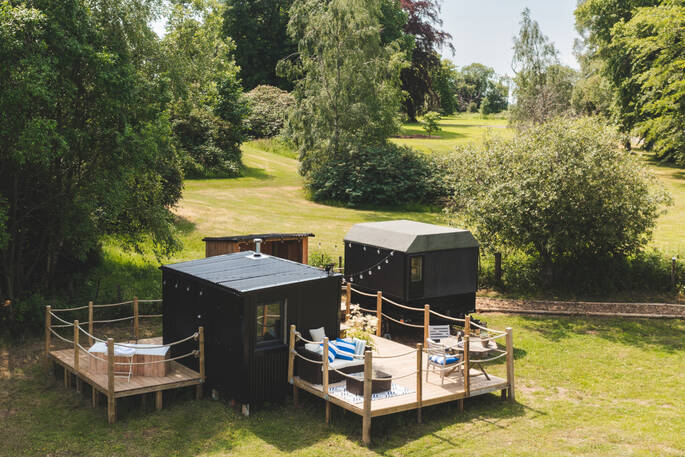 Front exteriorr view of the wee trailer