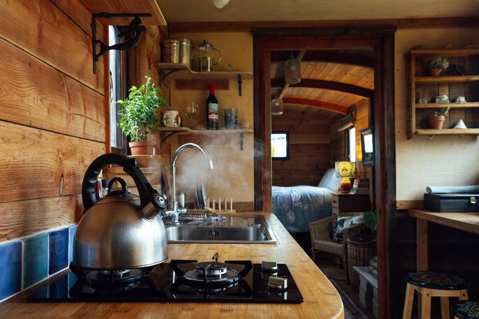 Two-ring gas hob