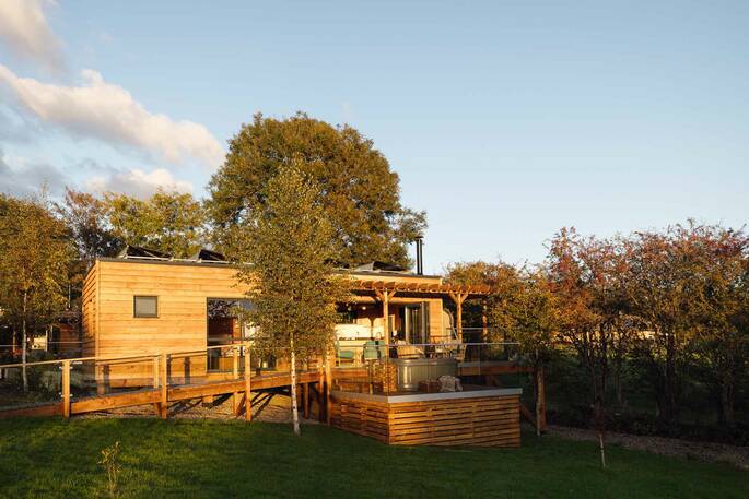 Front exterior afron