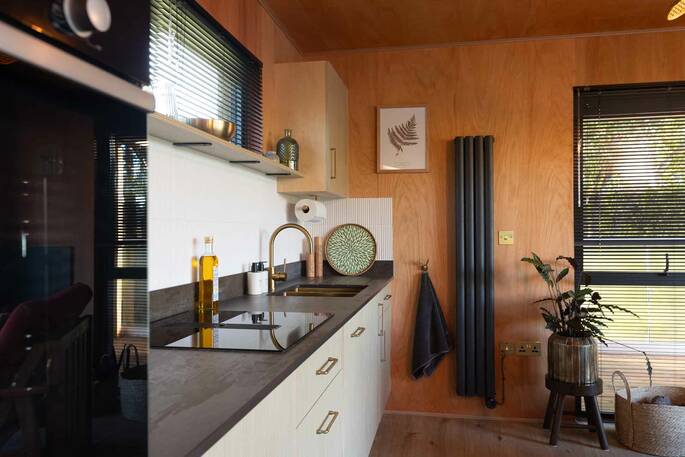 Kitchen well equipped