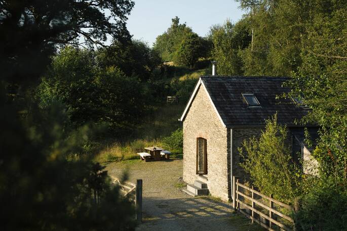 1 - Path towards the cottage