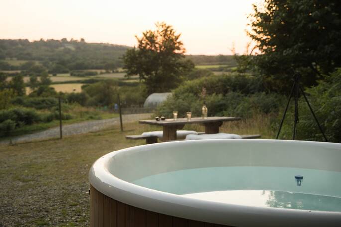 2 - Hot tub with a sunset view