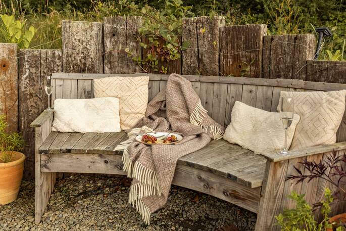 19 - outdoor seating by the firepit