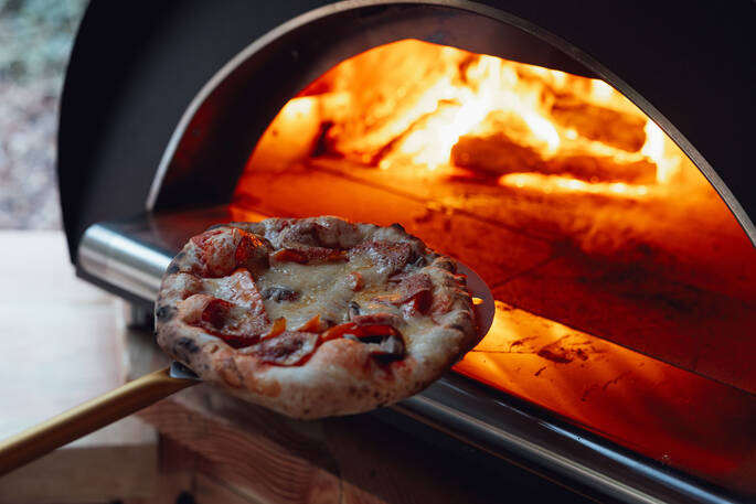 Pizza oven available for guests