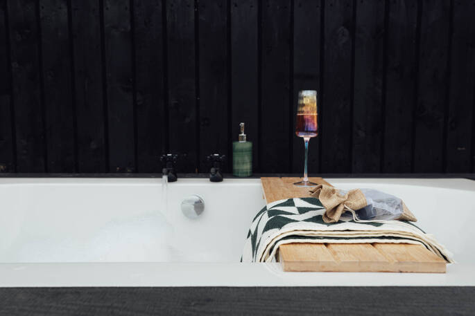 Outdoor bath