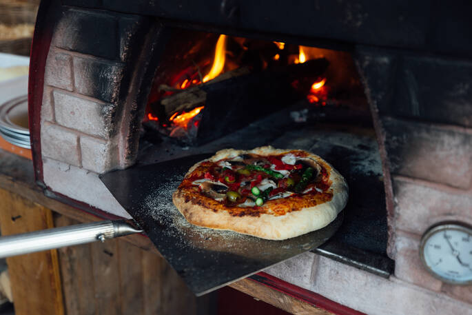 Pizza oven