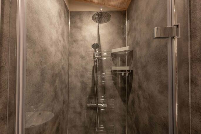 Rainfall shower