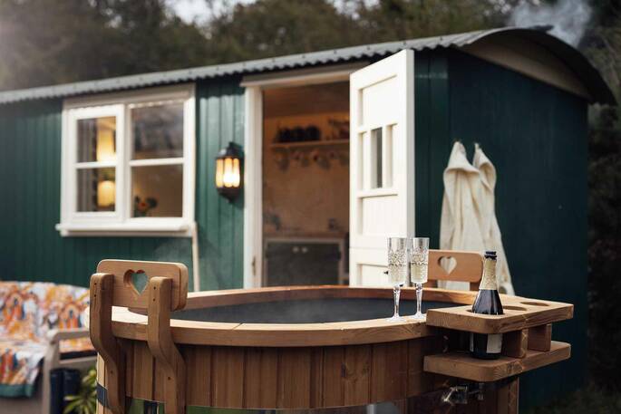 Wood-fired hot tub included