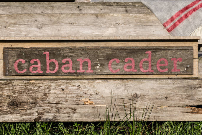 Caban cader sign
