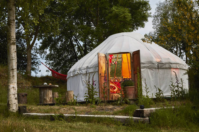 kinton cloud-house yurt exterior