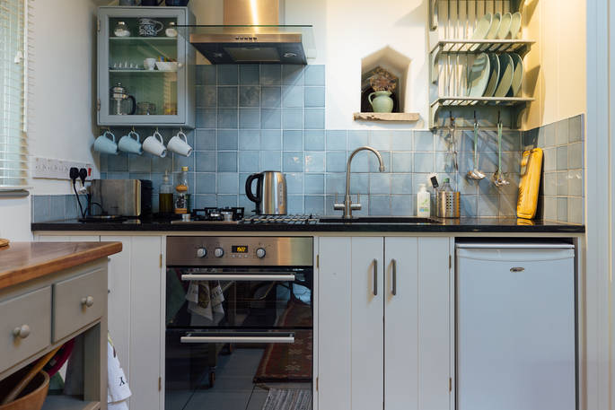 Plas Bach cabin kitchen, at Hay-on-Wye, Powys, Wales - Owen Howells photography