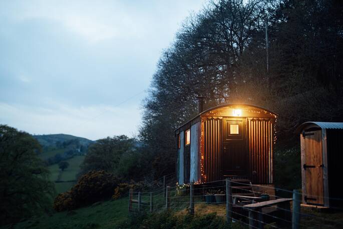 Yarrow Hut in the evening