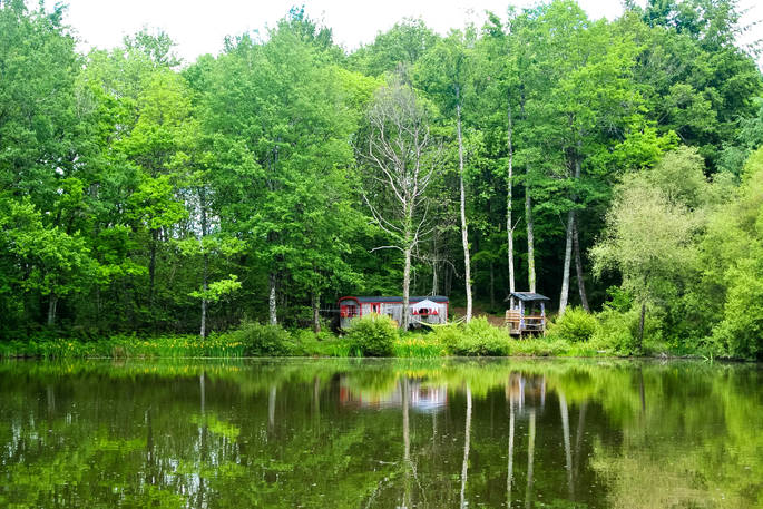 GoGreen Roulette sat on the river bank in Dordogne, France