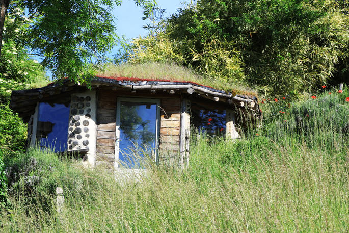 La Maison Ronde nestled in the hillside in Dordogne, France