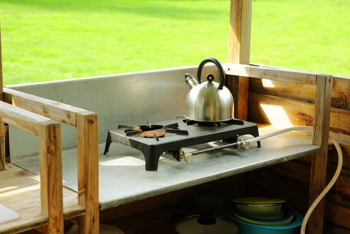 Two gas ring hob in the kitchen facilities next to the bell tent at Atoll