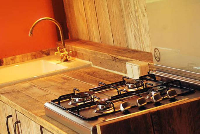 faru safari tent kitchen 