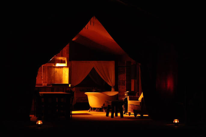 faru safari tent night