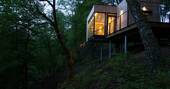 Exterior view of Treehouse at Cabane de Salagnac Cèdre Blanc, Corrèze