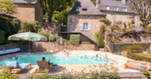 Pool area Cabanes de Salagnac