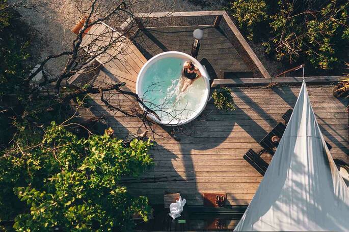Terrace with hot tub from above - Credit - @bestjobers