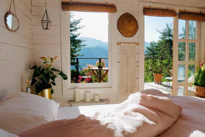 Bedroom view to the valley