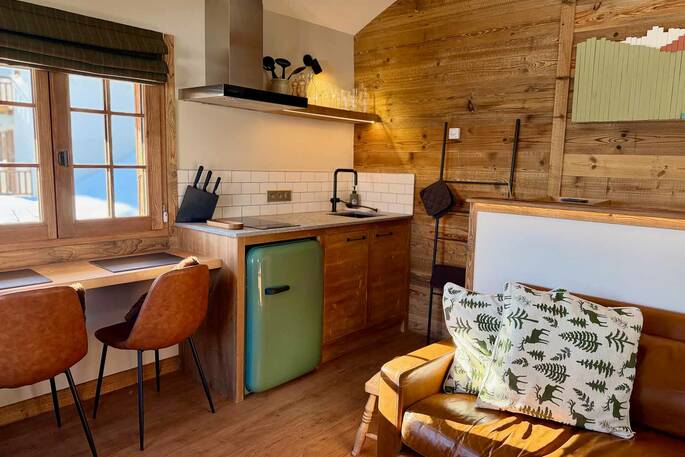 Kitchenette with an oven, microwave, 2 ring hob and kettle