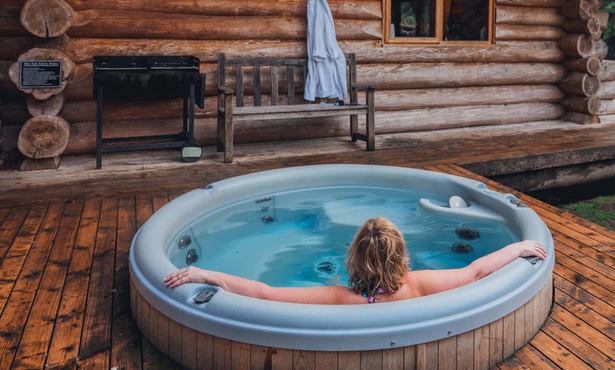 Wood-fired hot tubs