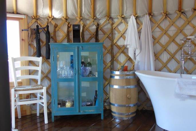 handcrafted mongolian yurt hawkridge glamping interior bath tub