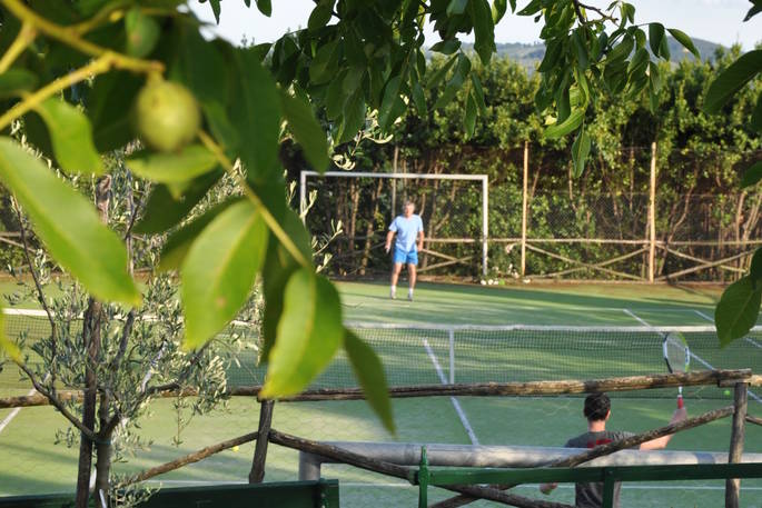 casa barthel treehouse tennis