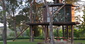 casa barthel treehouse