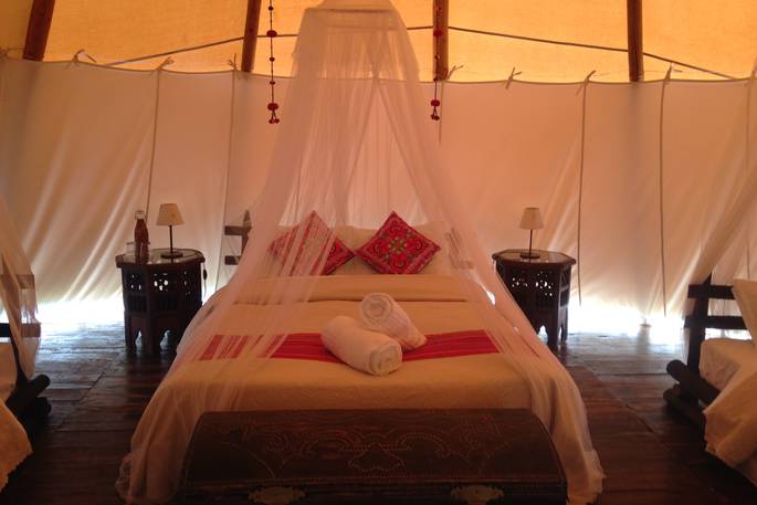 Sunshine Tipi interior, A Terra, Sao Teotinio, Baixo Alentejo, Portugal