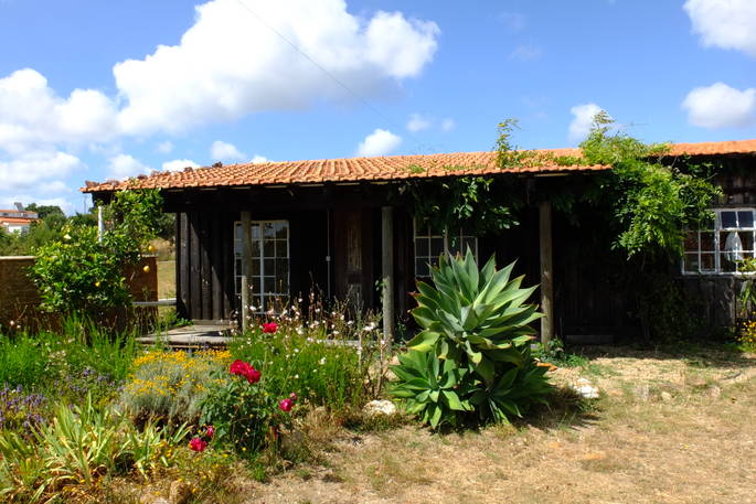 Exterior front view of Casa do Lago, Chalet in Baixo Alentejo