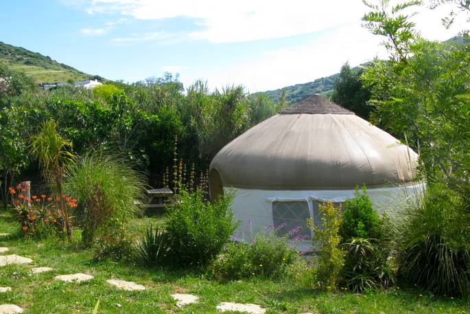 poniente, yurt, exterior, garden