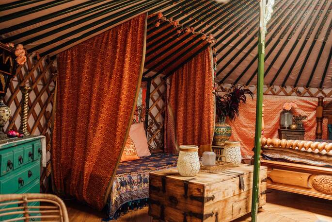 Yurt Pomegranate (12)