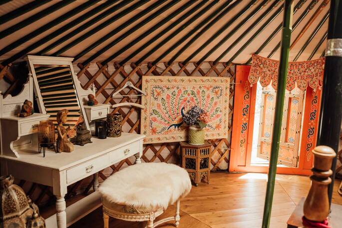 Yurt Pomegranate (7)