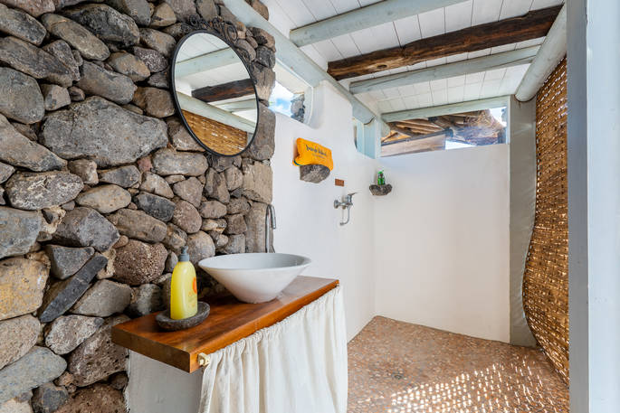 Eco Chiquitita Yurts shower room, glamping, Finca de Arrieta, Haría, Lanzarote, Spain