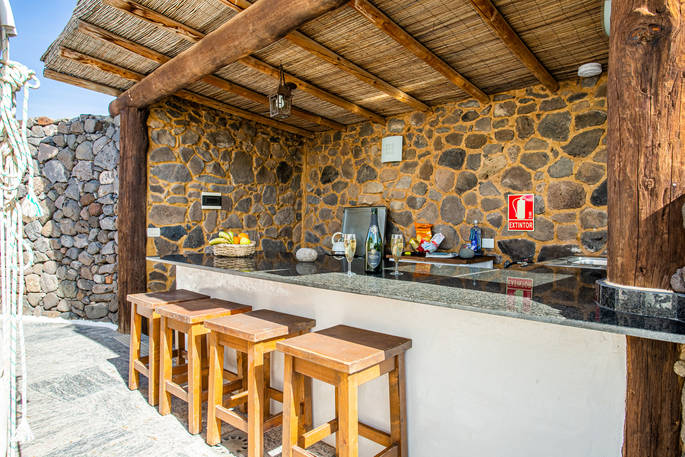 Eco Twin Yurt outdoor kitchen, glamping, Finca de Arrieta, Haría, Lanzarote, Spain